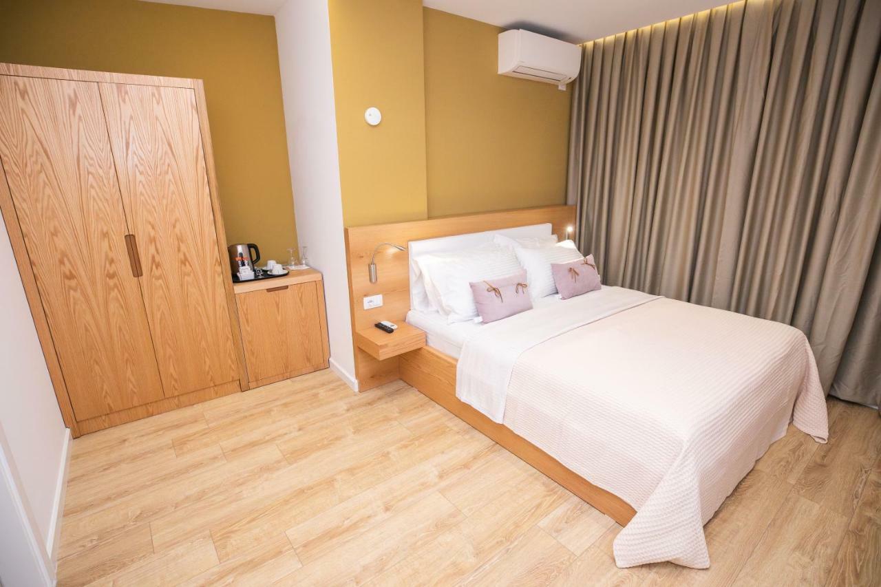 Hotel Elior Tirana Extérieur photo