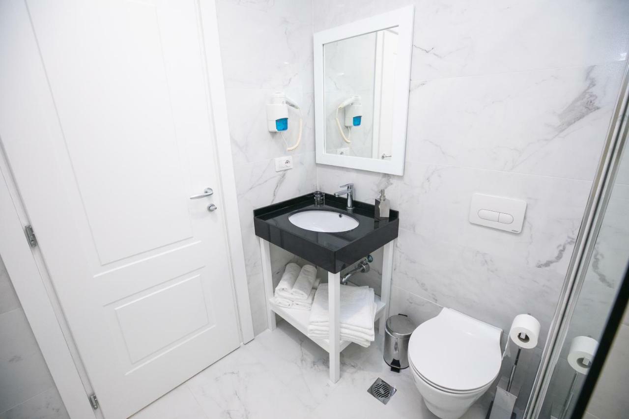 Hotel Elior Tirana Extérieur photo
